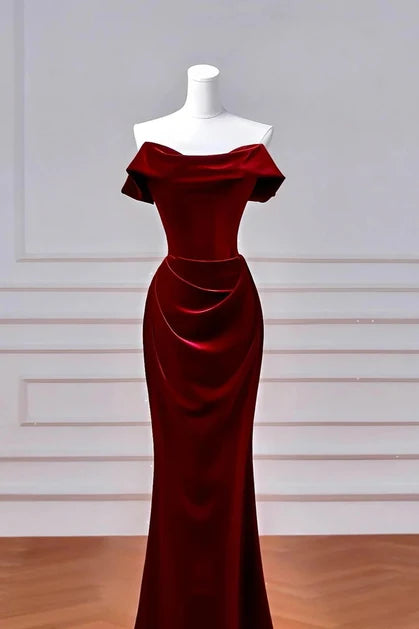 Luxury Mermaid Off Shoulder Short Sleeve Lace Up Train Bridesmaid Gown