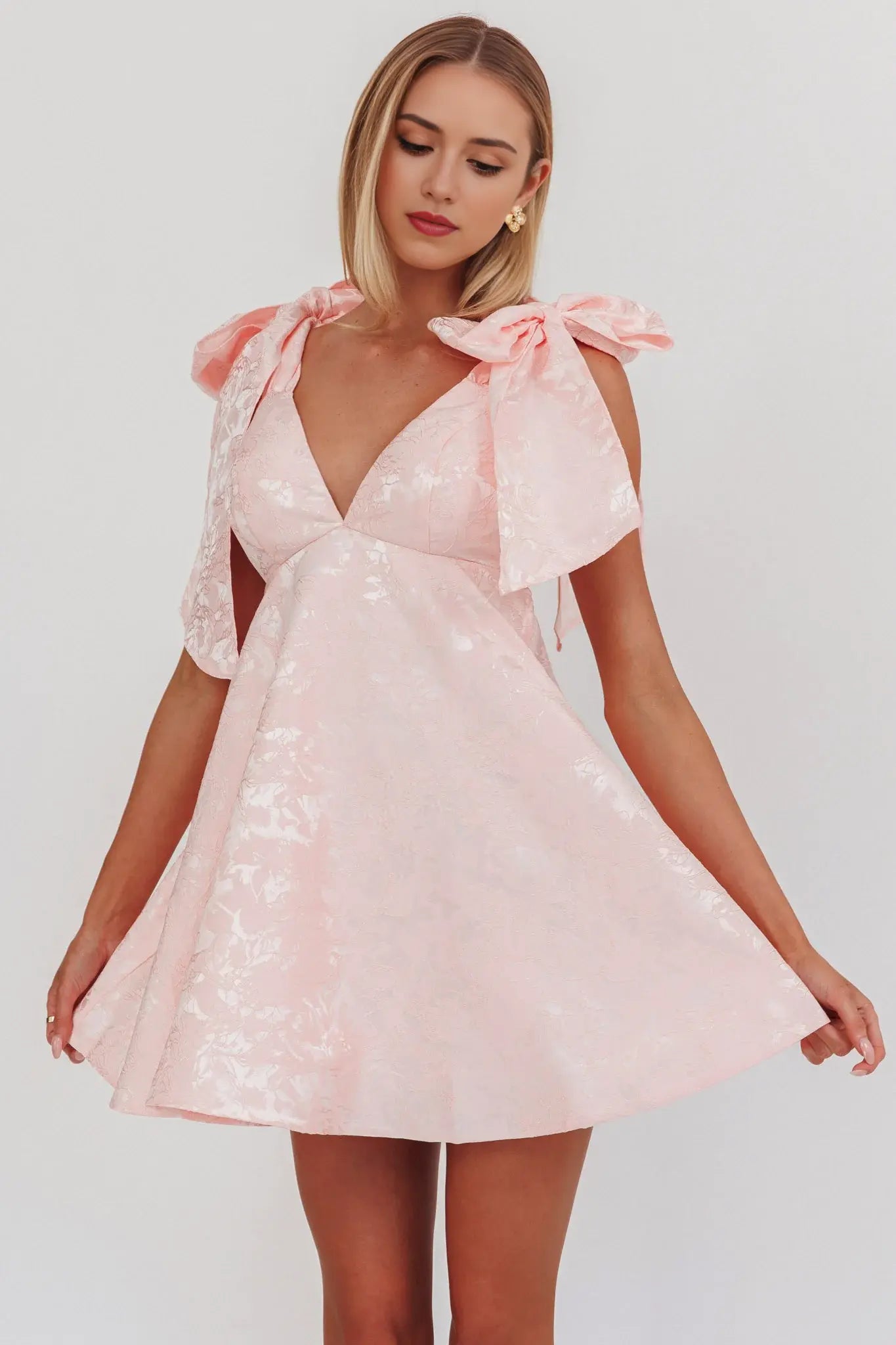 Sweet A Line V Neck Tied Shoulder Sleeveless Jacquard Blush Backless Cute Mini Dress Hot Sale Homecoming Dress