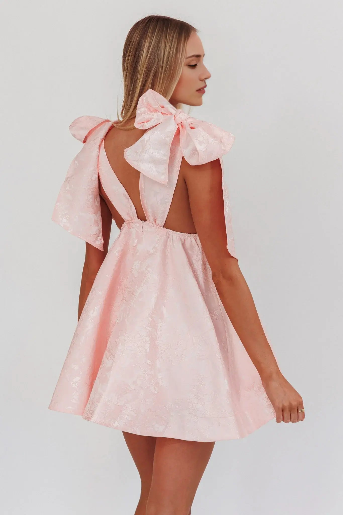 Sweet A Line V Neck Tied Shoulder Sleeveless Jacquard Blush Backless Cute Mini Dress Hot Sale Homecoming Dress