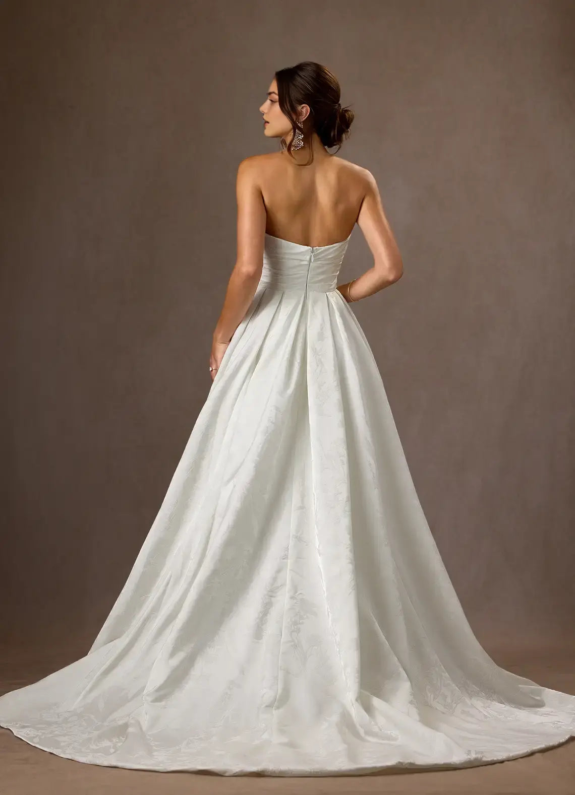 Gorgeous White A-Line Detachable Spaghetti Strap Sleeveless Floral Jacquard High Slit Backless Exquisite Hot Sale Wedding Dress