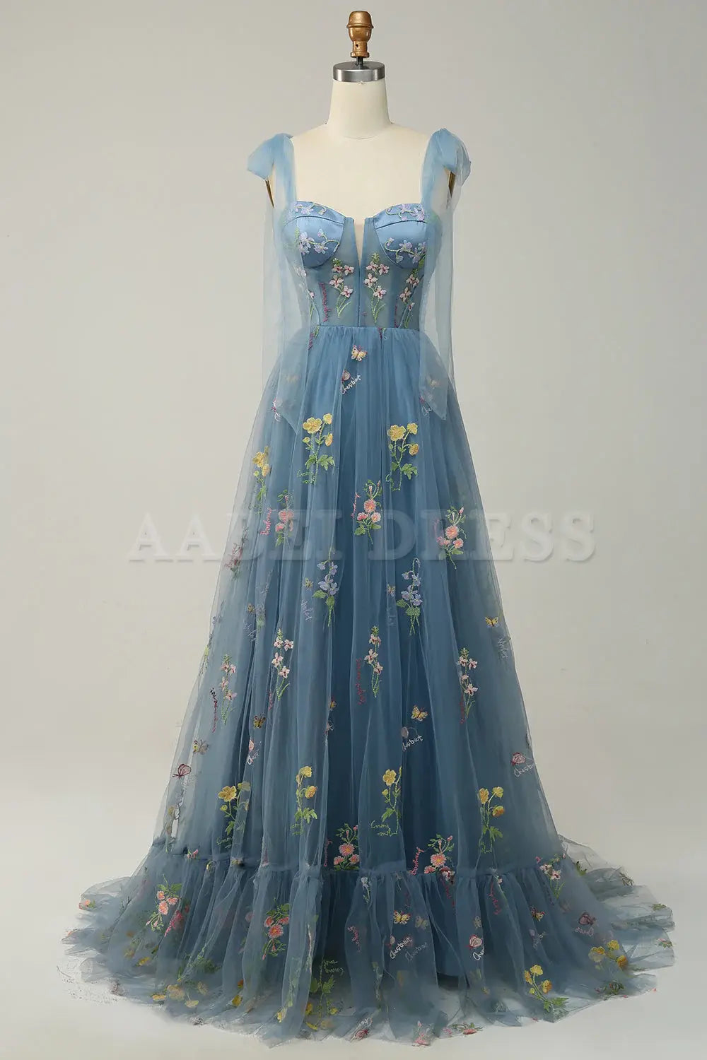 Prom Dress A Line Spaghetti Straps Corset Lace up Long Embroidery Luxurious Formal Wear Dresses