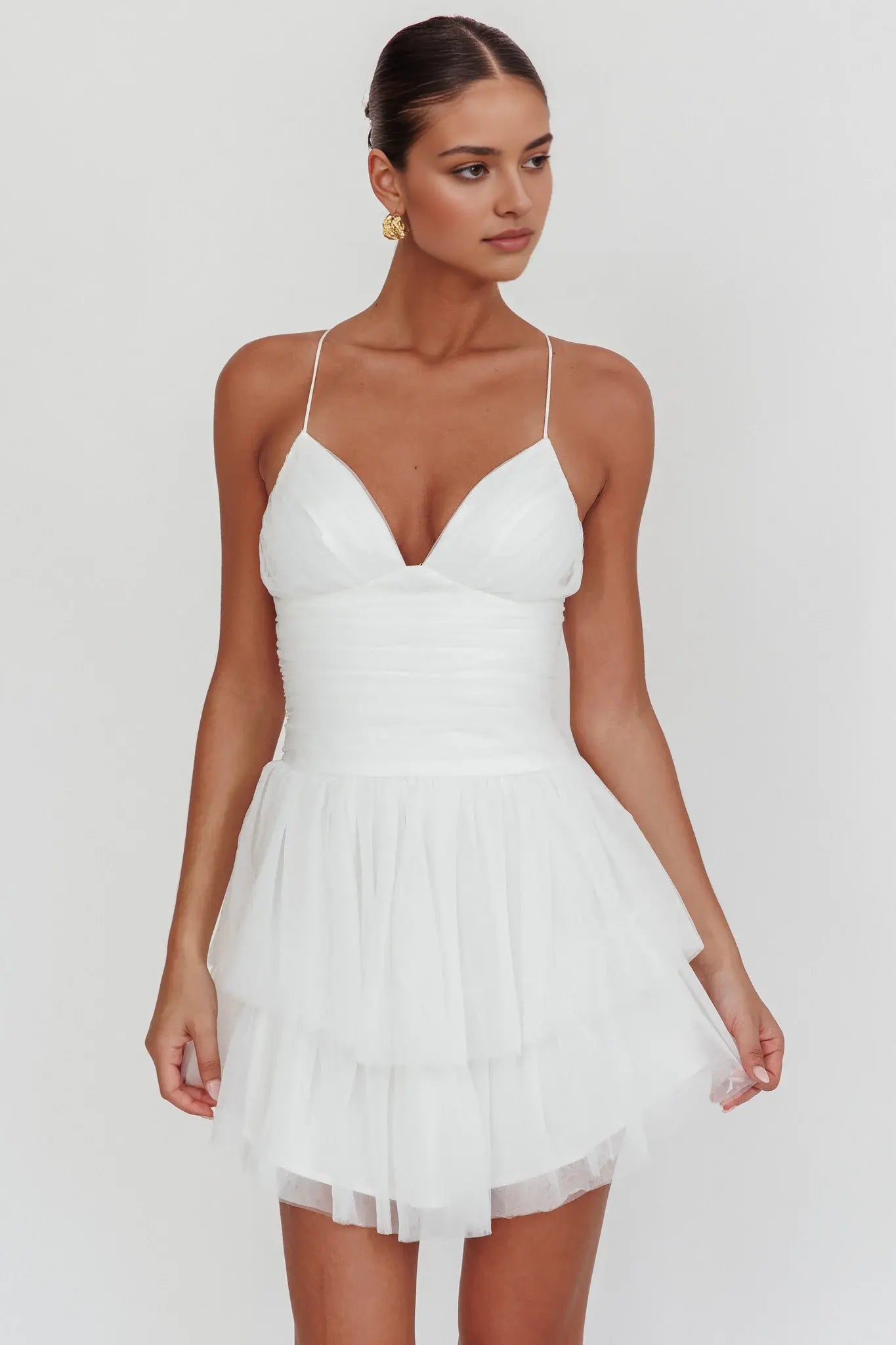 Charming A Line V Neck Spaghetti Strap Layered Ruched Mesh Backless White Mini Dress Hot Sale Homecoming Dress