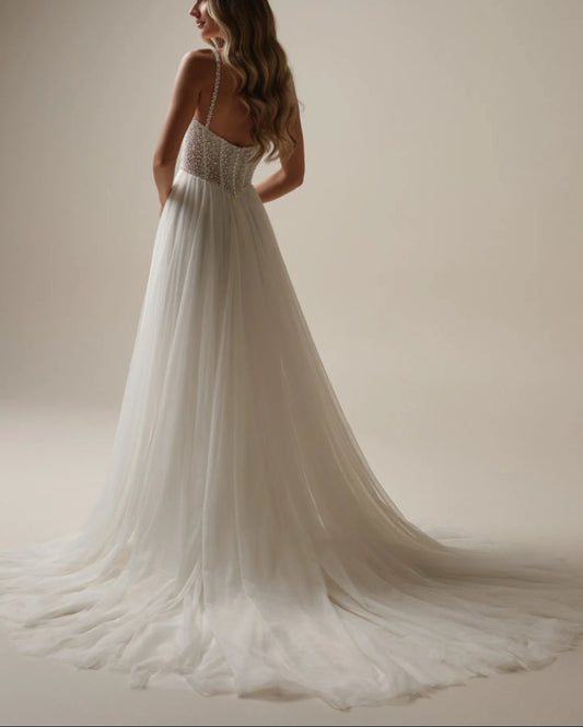 Wedding Dress A-Line Sleeveless Sweetheart Neckline Spaghetti Straps Tulle Gorgeous Bridal Gown Formal Wear Dress