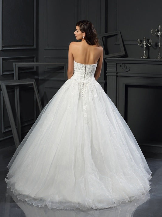 Ball Gown Sweetheart Beading Sleeveless Long Tulle Wedding Dresses
