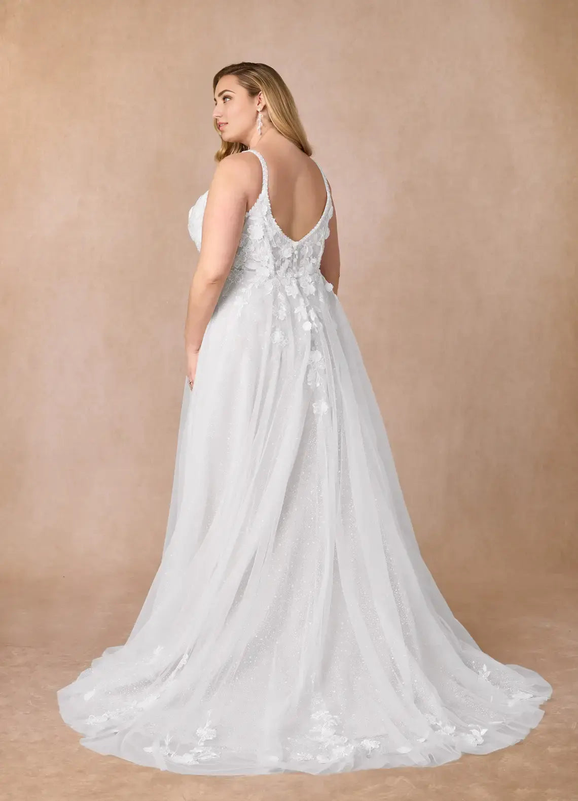 Sparkle Tulle White A-Line Spaghetti Strap Scoop Neckline Lace Applique Side Fork Elegant Plus Size Hot Sale Wedding Dress