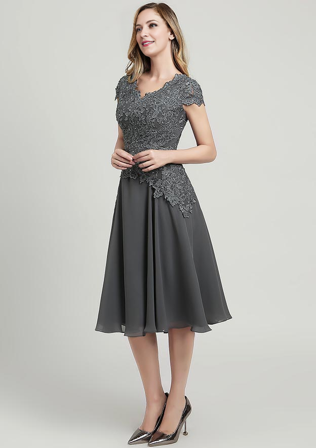 Classic Wedding Guest Dresses Grey Chiffon A-line V Neck Short Sleeve Lace Applique With 3/4 Long Sleeve Jacket Two-Piece Knee-Length Bargain Mother of the Bride Dress