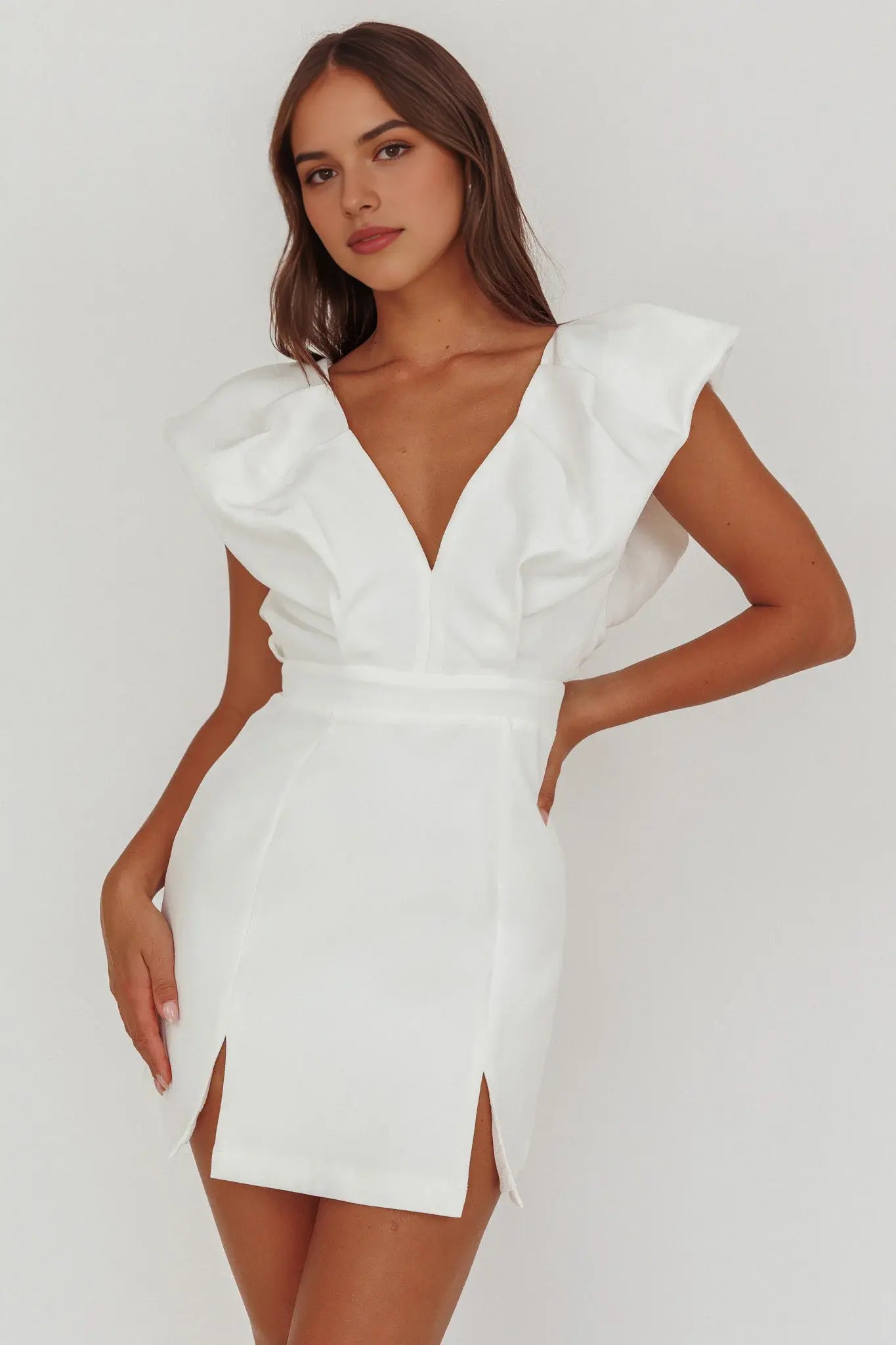 Fashion Sheath Bubble Sleeve V-Neckline Slit Backless Wine Unique Mini Dress Hot Sale Homecoming Dress