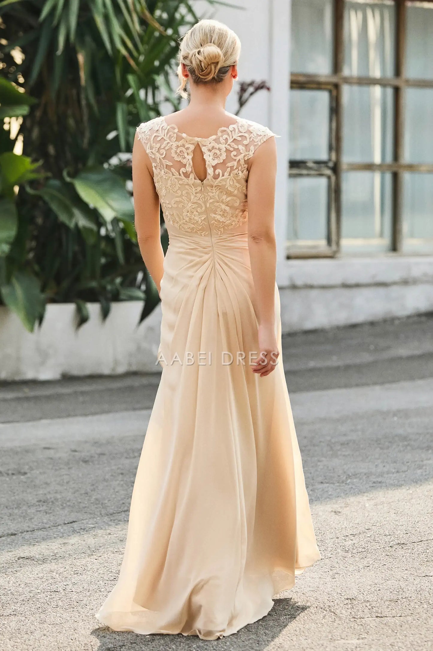 AABEI DRESS Wedding Guests Dresses Mom's Formal Dress Fashion Sheath V-Neck Sleeveless Lace Applique Chiffon Ruffles Exquisite Mother of the Bride Dress