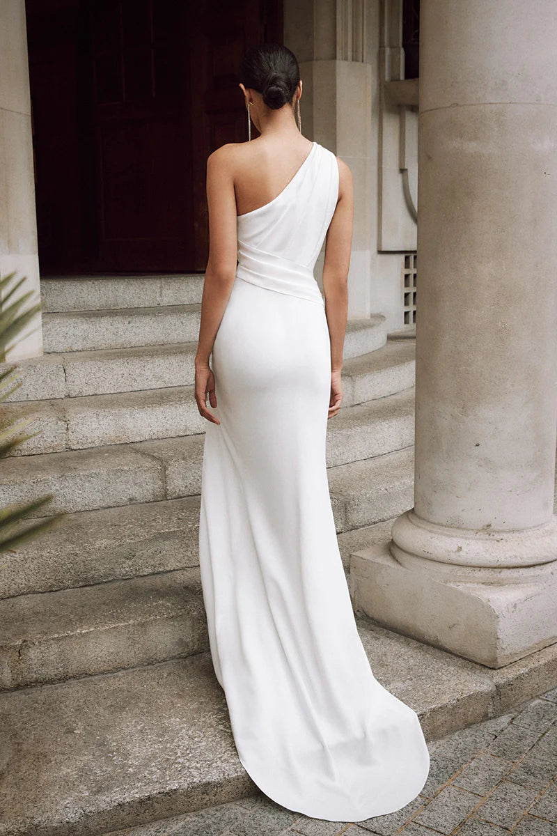 Chic Mermaid One Shoulder Sleeveless Open Back Train Length Wedding Dress