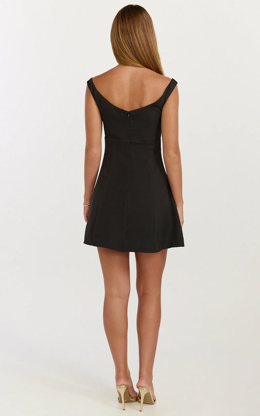 Black Crepe A-Line Sweetheart Back Zip Short Dress