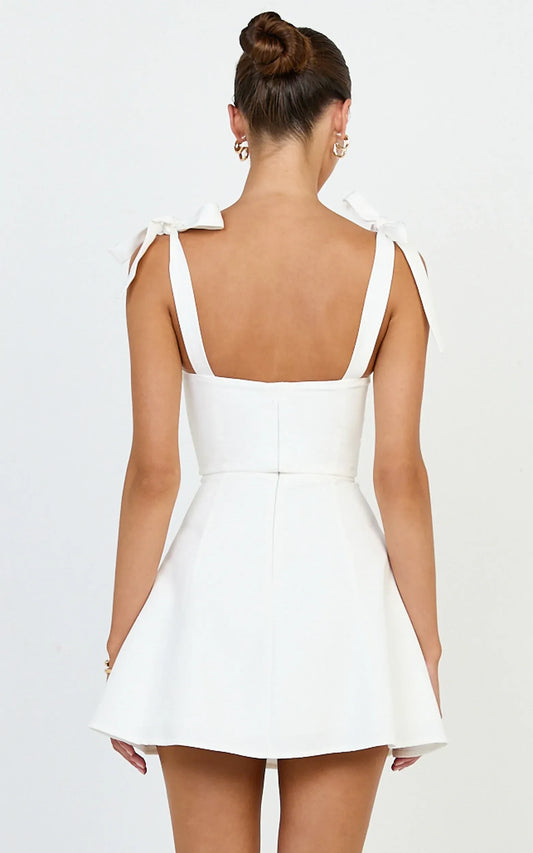 Chic A-Line Sweetheart Tie-Shoulder Sleeveless Open Back Mini Homecoming Dresses