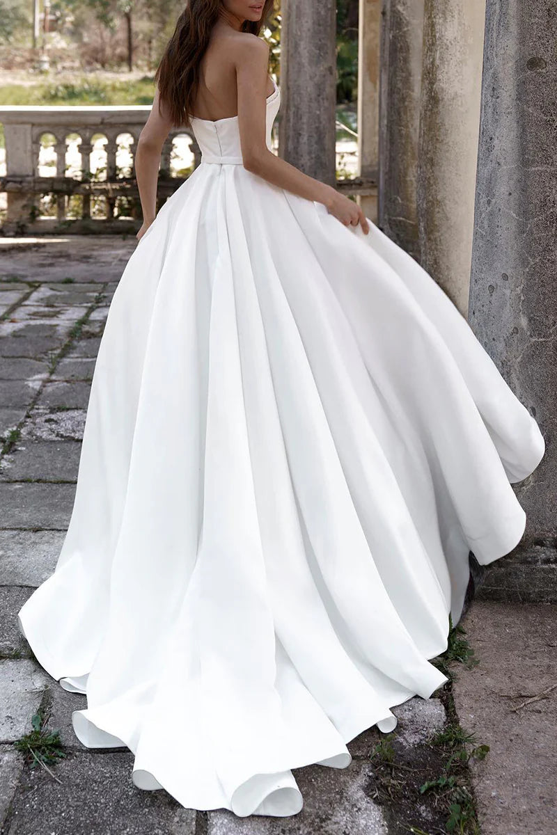 Classic Ball Gown Sweetheart Strapless Zipper Back Train Length Wedding Dress