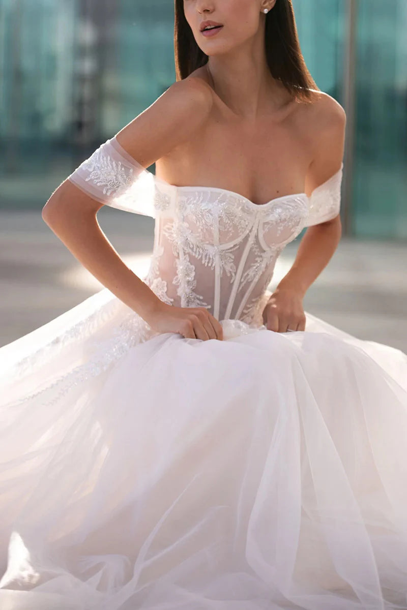 Glamorous Ball-Gown Sweetheart Detachable-Off-Shoulder-Sleeve Corset-Back Train-Length Wedding Dress