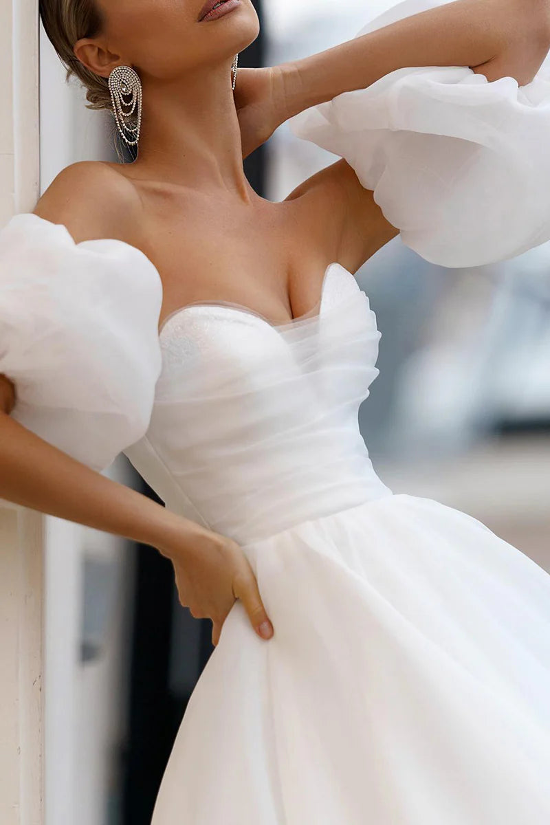 Glamorous Ball-Gown Sweetheart Detachable Puff Sleeve Lace Up Back Train Length Wedding Dress