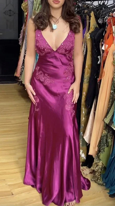 Glamorous Mermaid Deep‑V Spaghetti Strap Open‑Back Floor‑Length Prom Dress