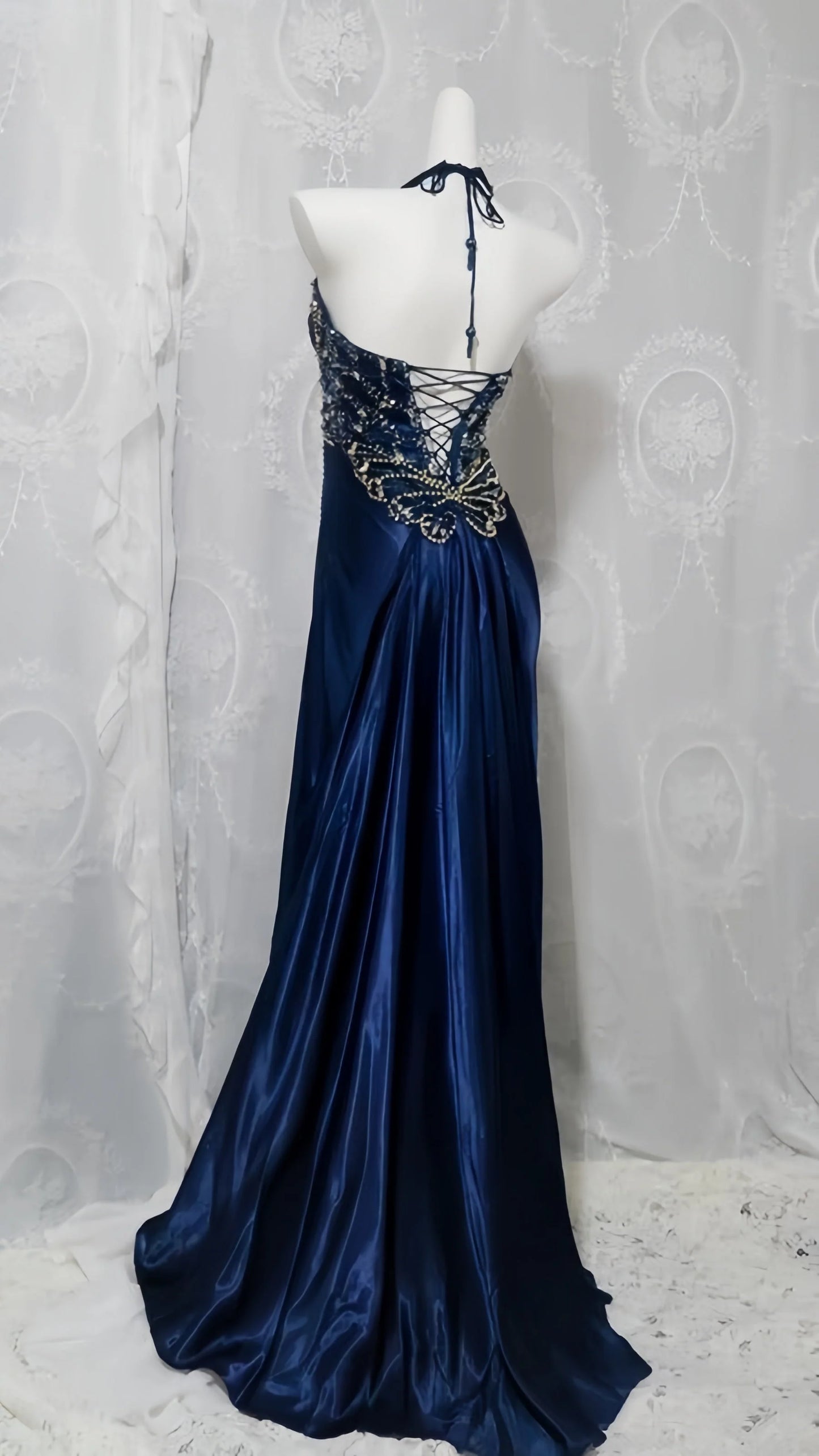 Glamorous Mermaid Halter Sweetheart Lace‑Beaded High‑Slit Floor‑Length Prom Dress