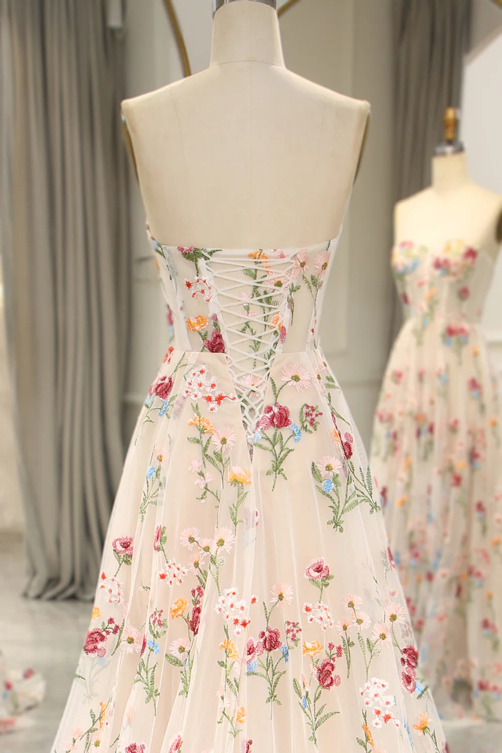 Gorgeous Prom Dress A-Line Sweetheart Long Corset Tulle Flower Backless Formal Wear Dresses