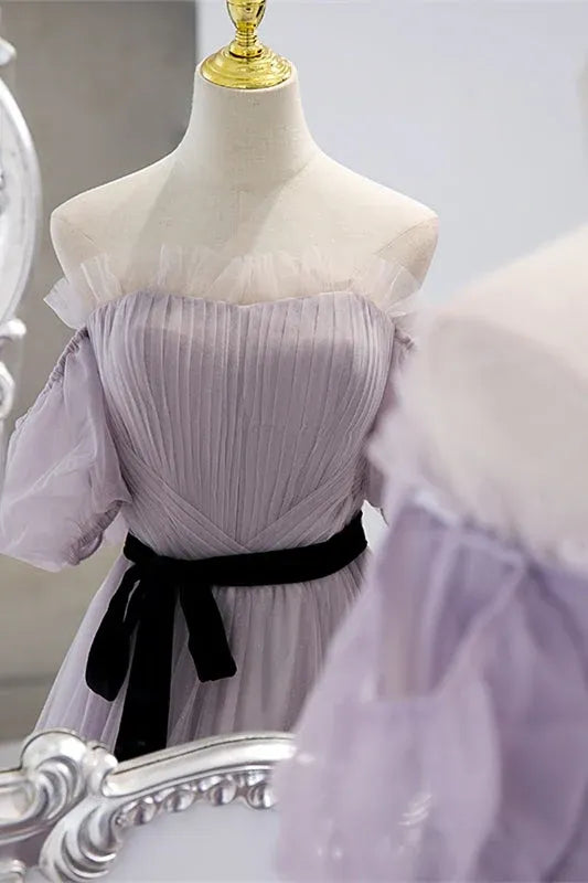 Romantic A-Line Off-Shoulder Puff Sleeve Lace-Up Tulle Lavender Prom Dress.