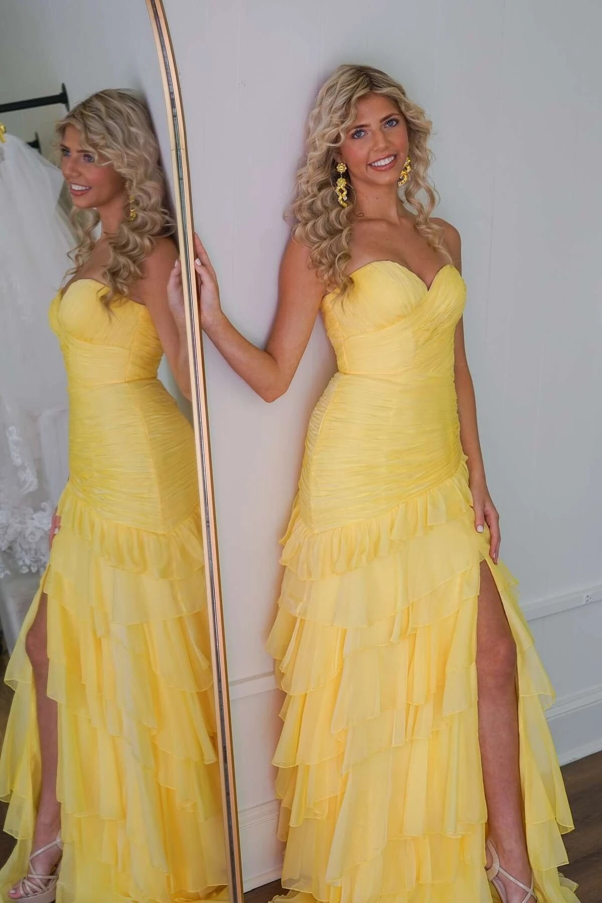 Romantic Mermaid Sweetheart Strapless Ruched Tiered-Ruffle High-Slit Evening Dress