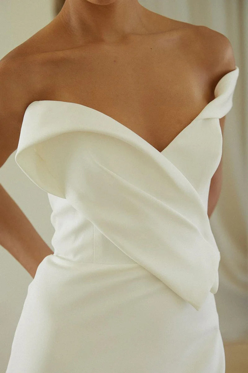 Sleek Mermaid Off-the-Shoulder Sleeveless Open-Back Court Train Wedding Dress