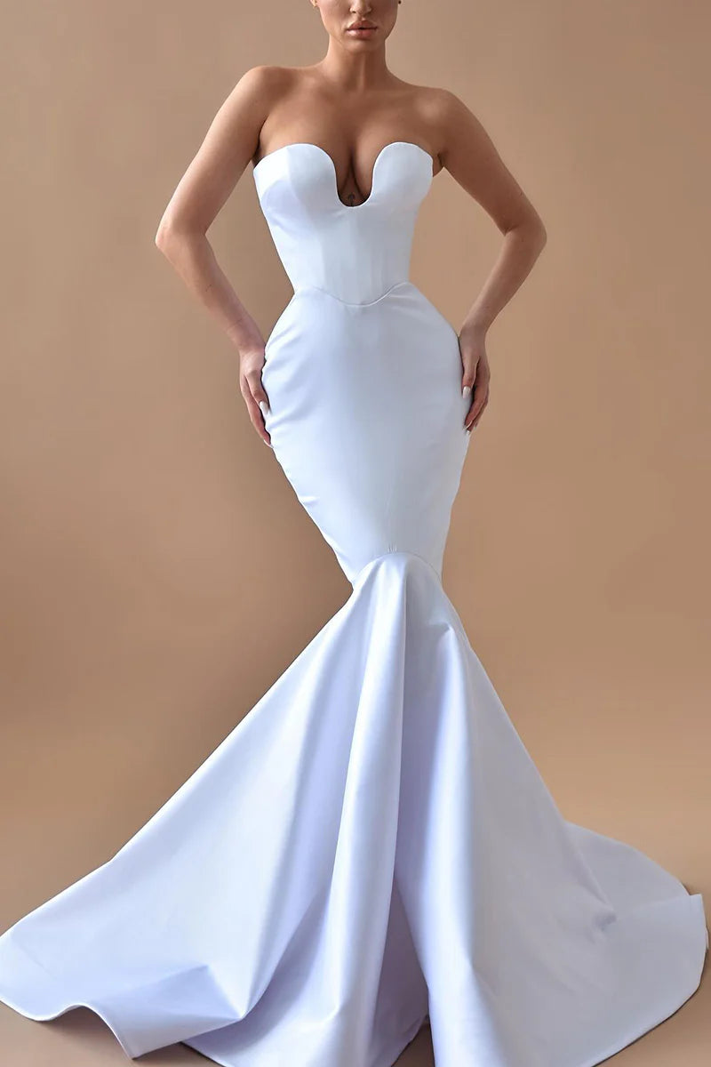 Vintage Mermaid Sweetheart Strapless Corset-Back Train-Length Wedding Dress
