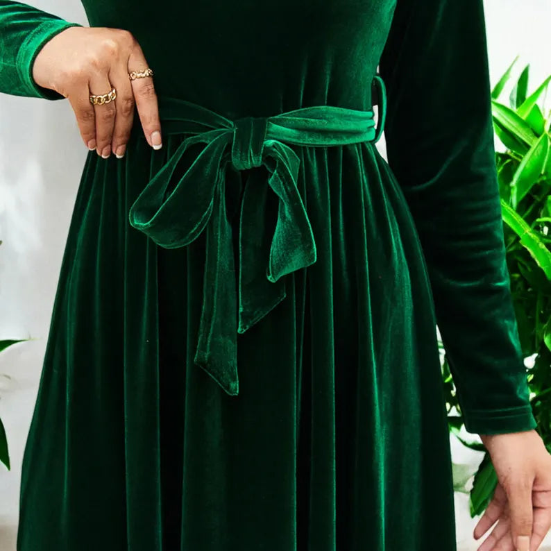 Evening Dress Velvet Dress Long Sleeves Round Neck Elegant Simple Longuette Formal Dresses Wedding Guest Dress