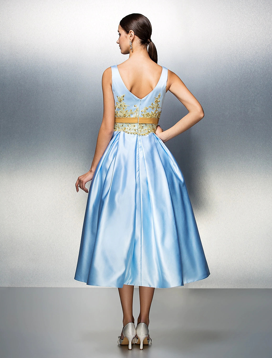 Elegant A-Line Jewel Neck Satin Tea Length Party Dress with Appliques.