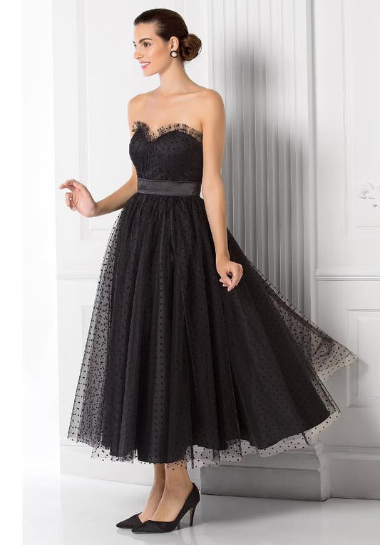 Elegant Ball Gown Sweetheart Tulle Black Tea Length Holiday Dress with Sash.