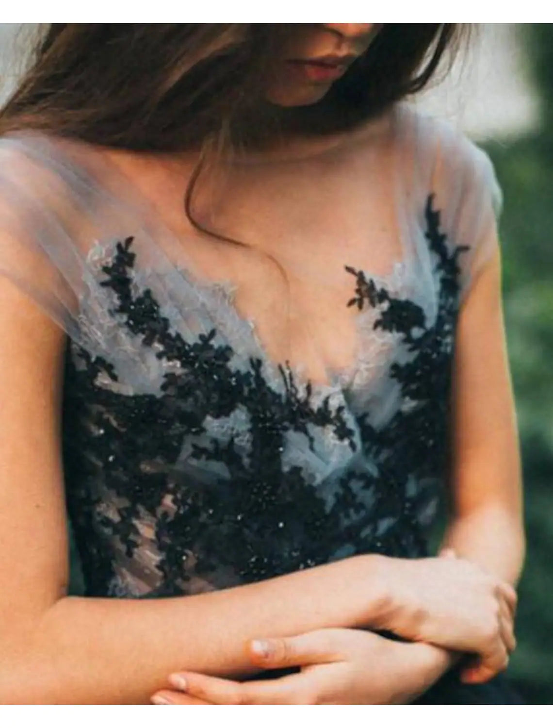 Elegant Color Block Tulle V-Neck Ball Gown Evening Dress.