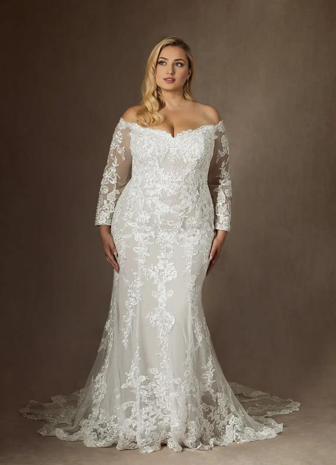 Luxury Mermaid Off Shoulder V Neck Long Sleeves Lace Applique Exquisite Retro Plus Size Hot Sale Wedding Dress