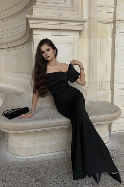 Elegant Formal Women's Dresses Black Mermaid Irregular One Shoulder Strapless Sleeveless With Pleated Fashion Floor Length Affordable Prom Dress