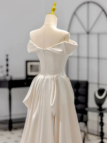 Elegant A-line Off Shoulder Short Sleeve Zip Back Train Wedding Gown