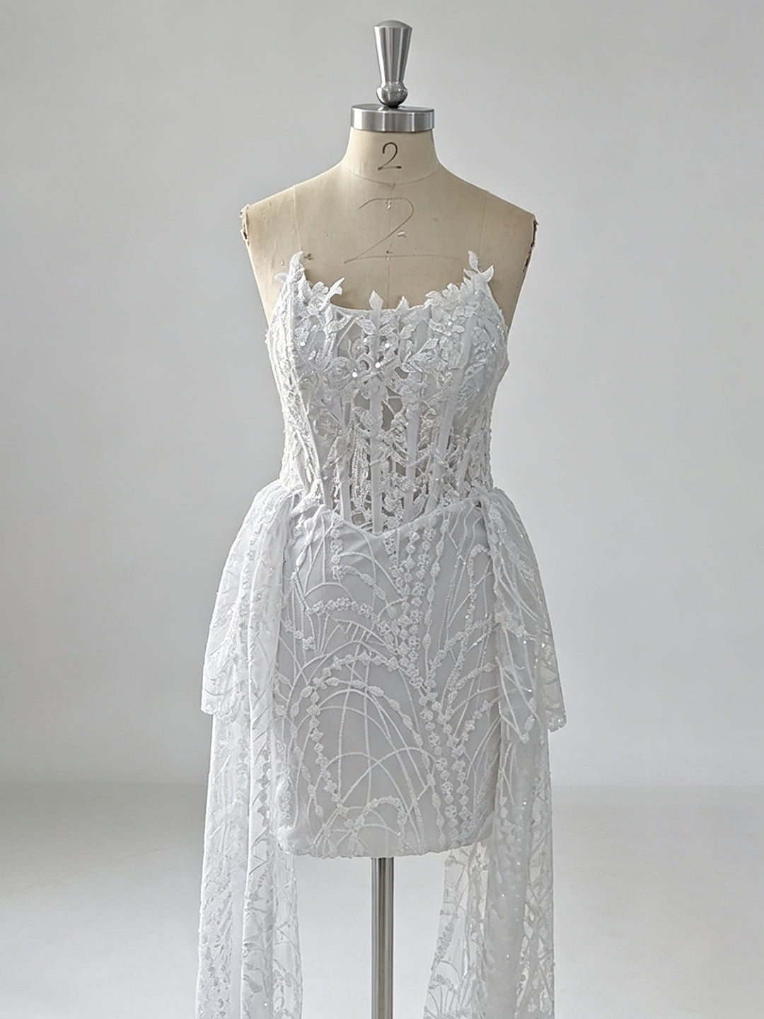 White Lace Bodycon Sweetheart Lace-Up Back High-Low Dress