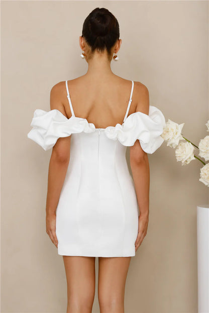 White Elegant Ruffled Edge Off Shoulder Spaghetti Strap Slim Fit Fashion Mini Dress Hot Sale Homecoming Dress
