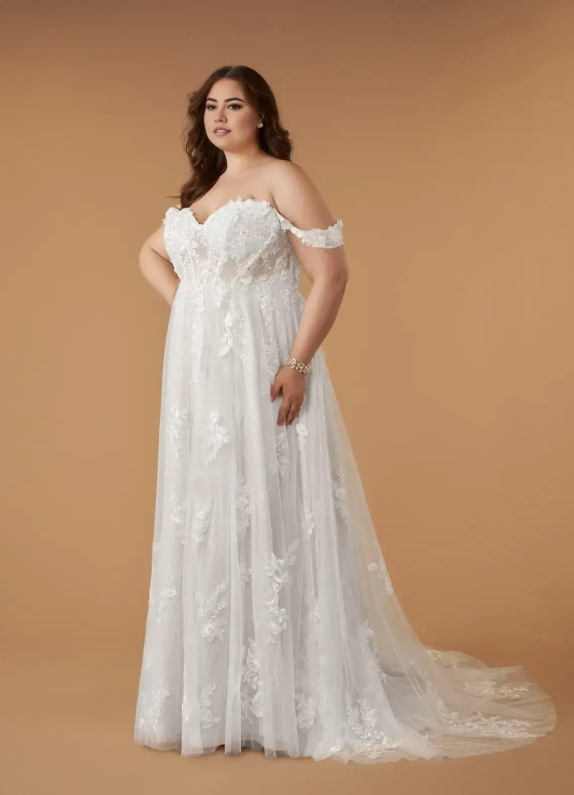 White A-Line Off Shoulder Sweetheart Neckline Sleeveless Sequins Lace Applique Backless Plus Size Exquisite Wedding Dress
