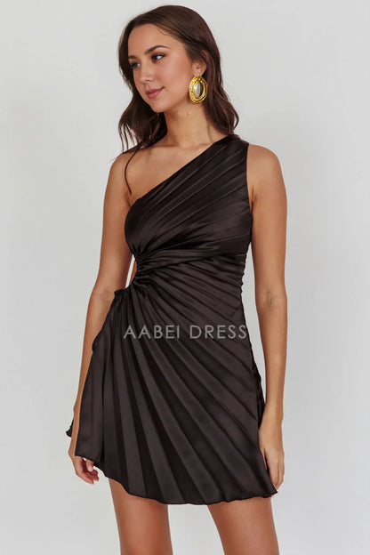 A Line One-Shoulder Pleat Dress Texture Hollow Drawstring Design Sense Mini Dress Hot Sale Homecoming Dress