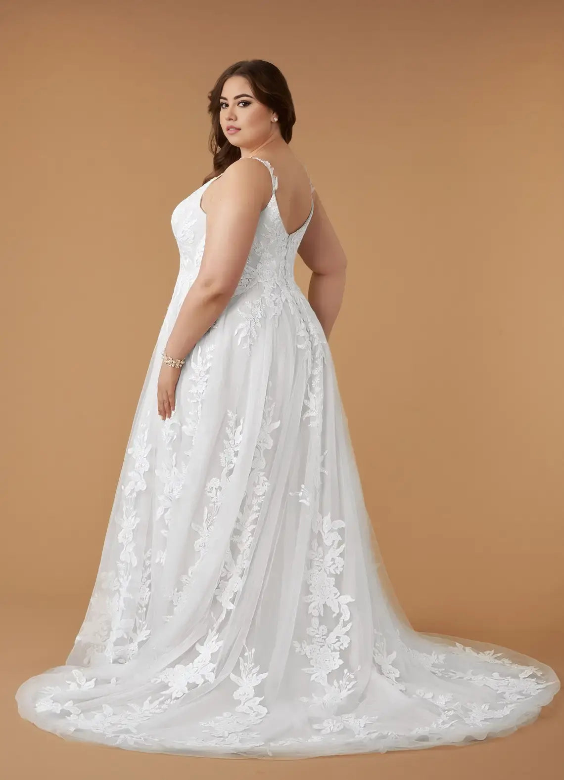 Retro White A-Line Spaghetti Strap V-Neck Sleeveless Tulle Lace Applique V Back Elegant Plus Size Hot Sale Wedding Dress