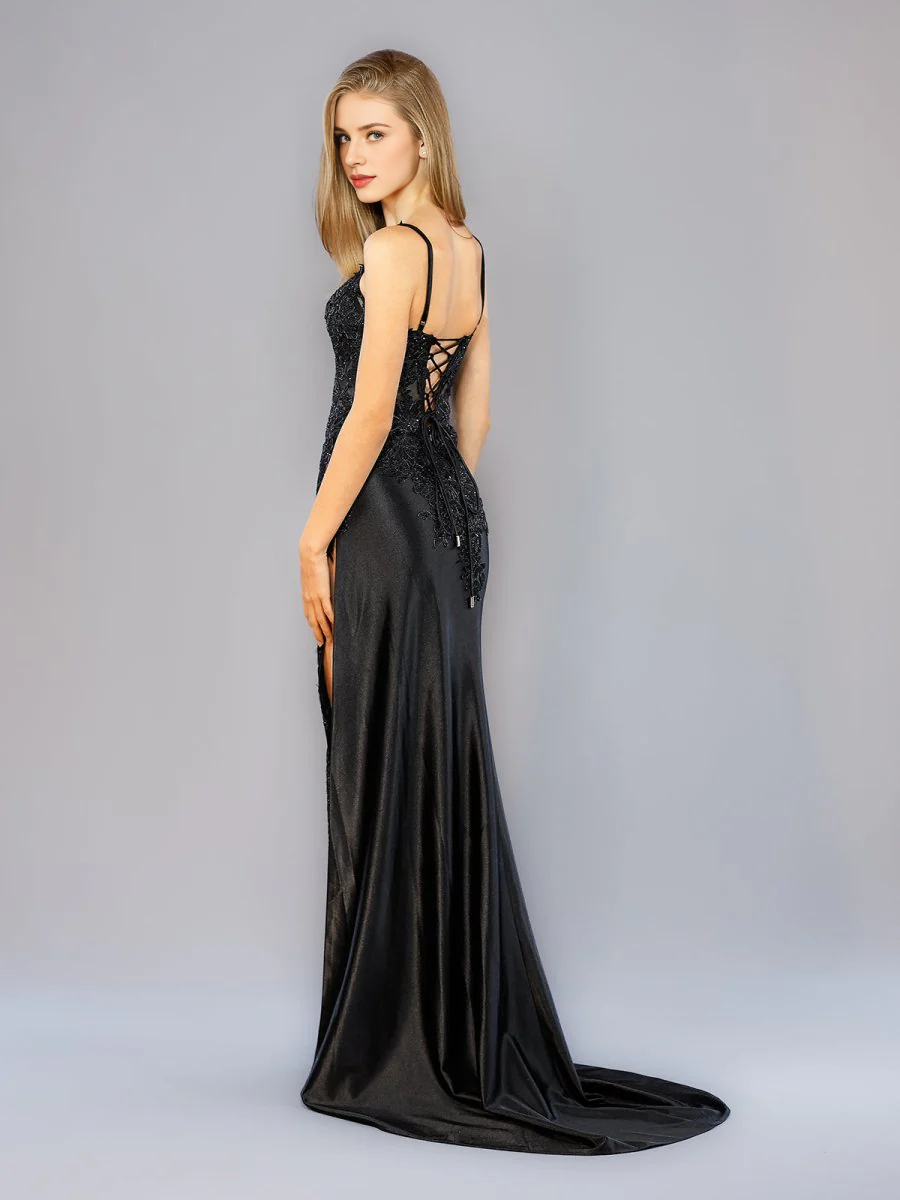 Charming Black Satin Sheath Spaghetti Straps V Neck Sleeveless with Lace Appliques High Slit Backless Exquisite Wedding Guest Dress Long Hot Sale Prom Dresses