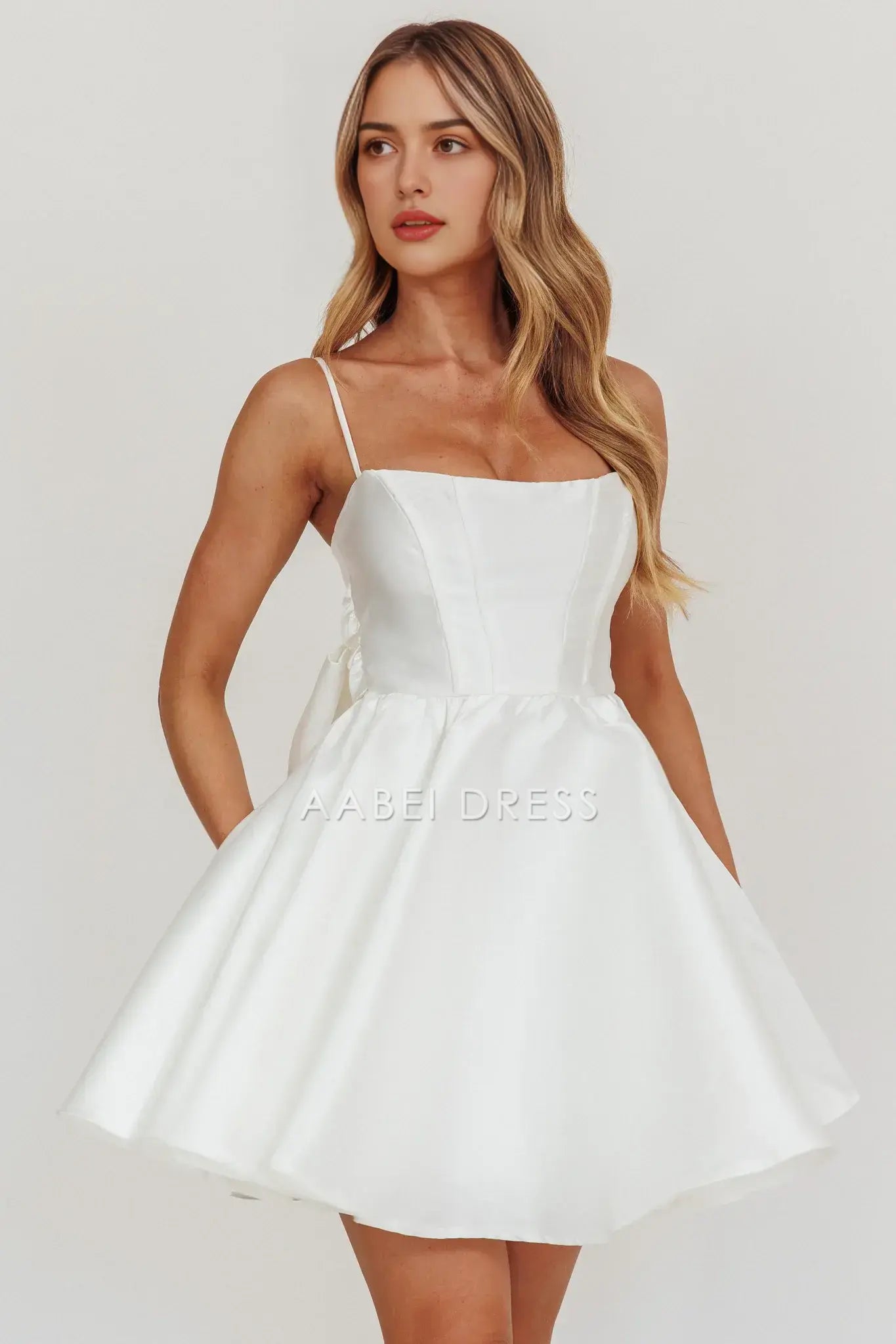 White A Line Spaghetti Strap Sleeveless Bow Exquisite Mini Dress Hot Sale Homecoming Dress