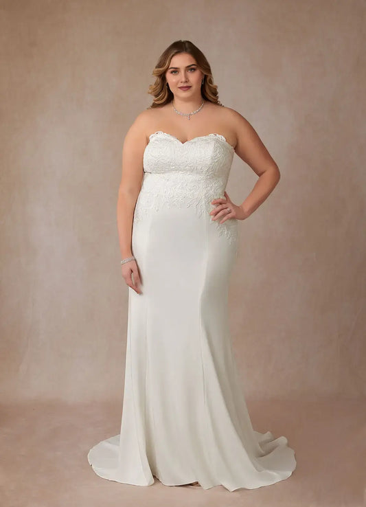 Charming White Mermaid Strapless Sweetheart Neckline Sleeveless Lace Applique Backless Elegant Plus Size Hot Sale Wedding Dress