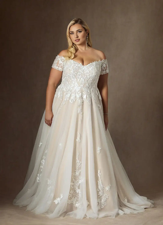 Gorgeous Elegant A Line Off Shoulder V Neck Short Sleeve Lace Applique Backless Romantic Plus Size Hot Sale Wedding Dress