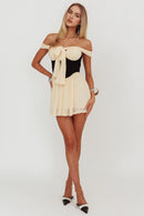 A Line Off-Shoulder Sweetheart Neckline Ruched Ivory/Black Fashion Mini Dress Hot Sale Homecoming Dress