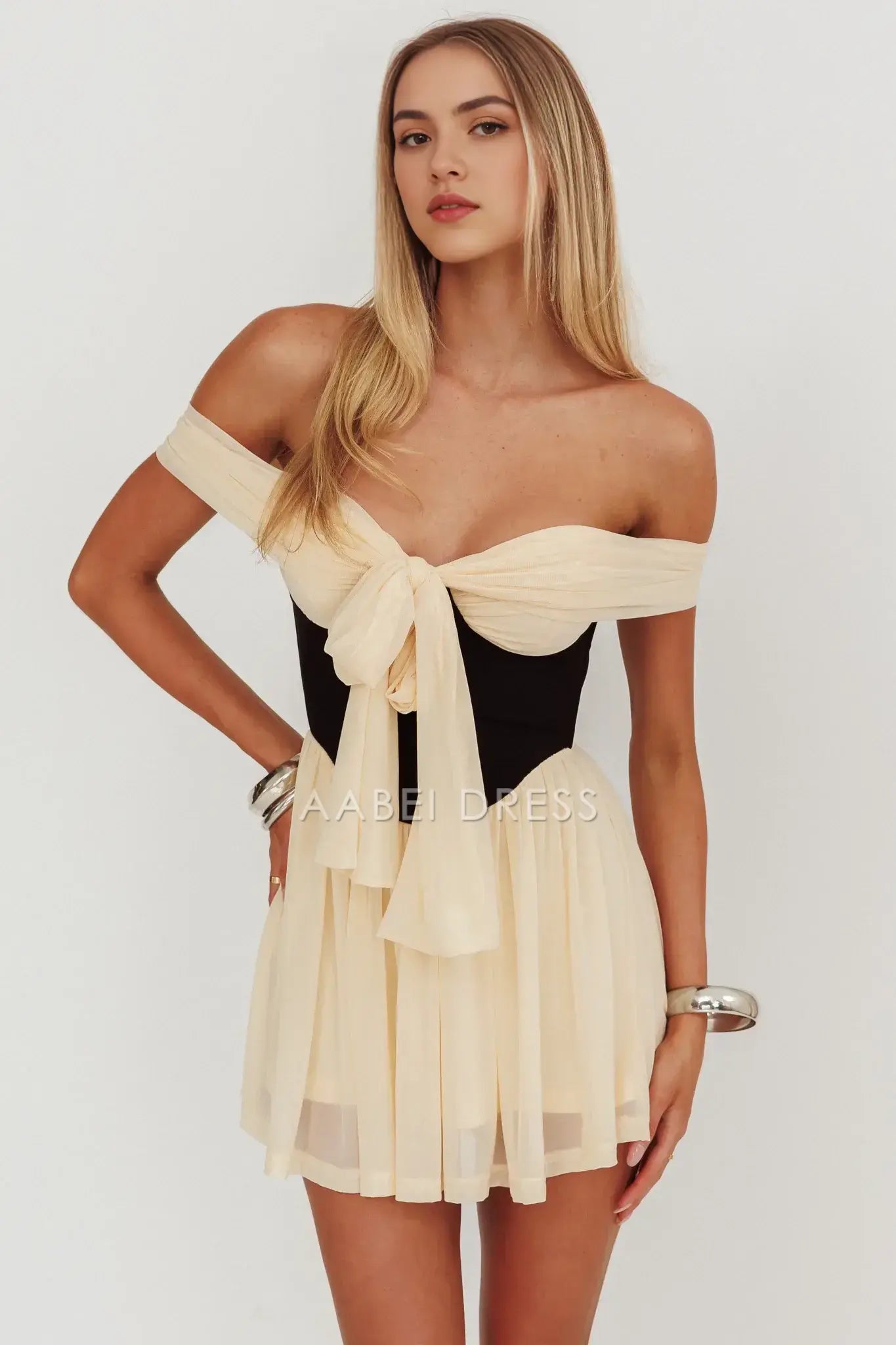A Line Off-Shoulder Sweetheart Neckline Ruched Ivory/Black Fashion Mini Dress Hot Sale Homecoming Dress