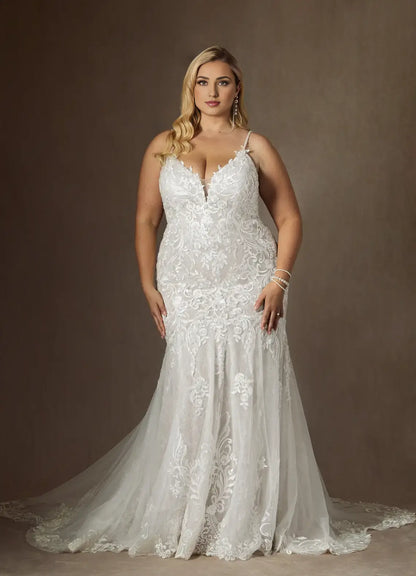 Charming Mermaid Spaghetti Strap Deep V Neck Lace Applique V Back Exquisite Plus Size Hot Sale Wedding Dress