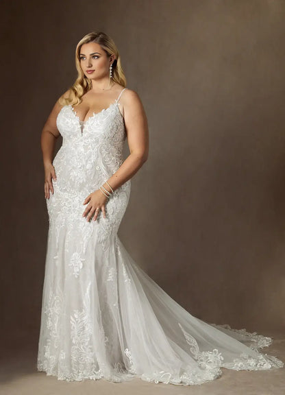Charming Mermaid Spaghetti Strap Deep V Neck Lace Applique V Back Exquisite Plus Size Hot Sale Wedding Dress
