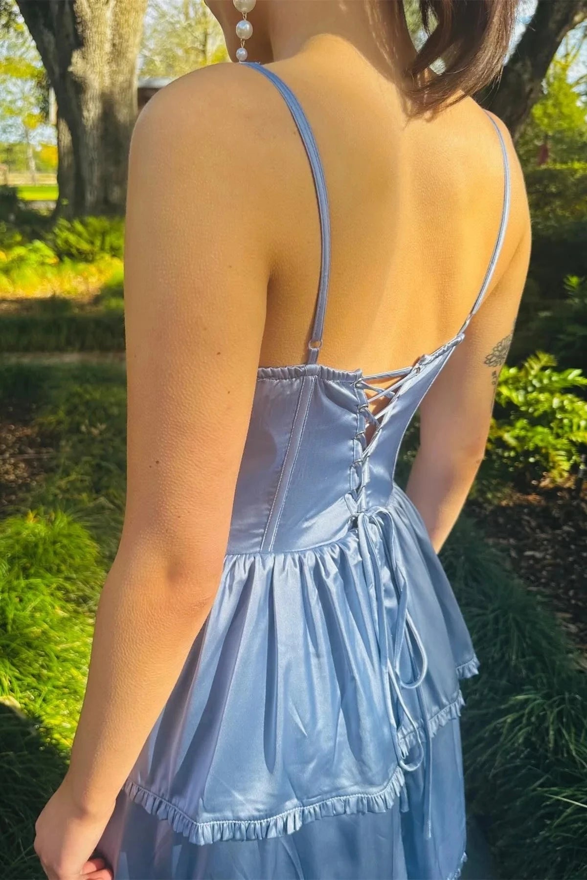 Chic A-line V-neck Spaghetti Straps Lace-up Back Tiered Ruffle Floor-length Evening Prom Dress