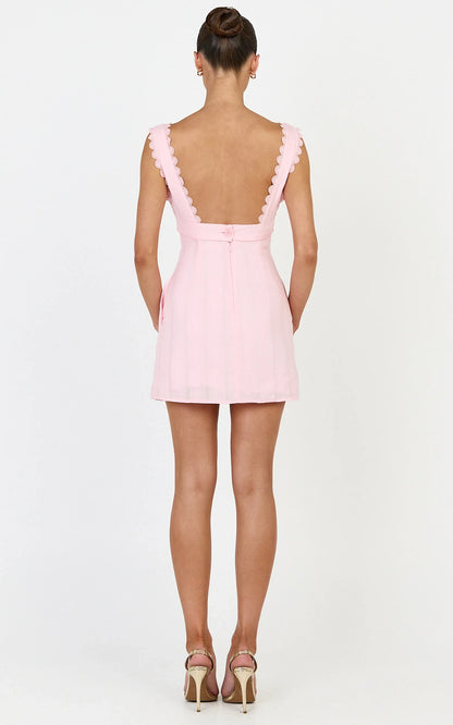 Chic A-Line Scalloped Square Neck Sleeveless Low Back Mini Homecoming Dress