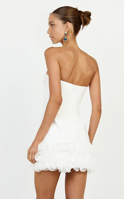 Chic A-Line Strapless Sleeveless Zipper Back Mini Ruffled Hem Homecoming Dresses for Parties