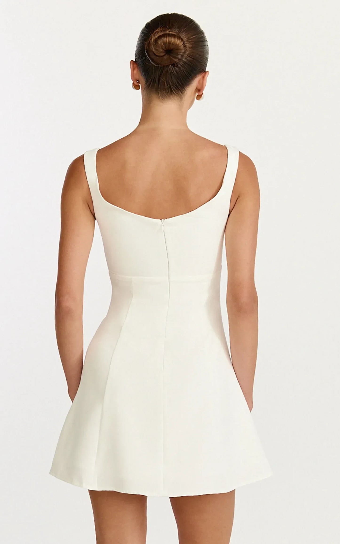 Chic A-Line Sweetheart Neck Wide Strap Sleeveless Scoop Back Mini Homecoming Dresses for Women