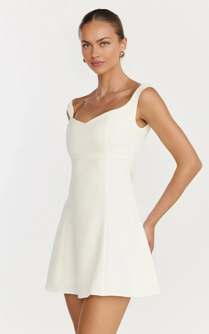 Chic A-Line Sweetheart Neck Wide Strap Sleeveless Scoop Back Mini Homecoming Dresses for Women